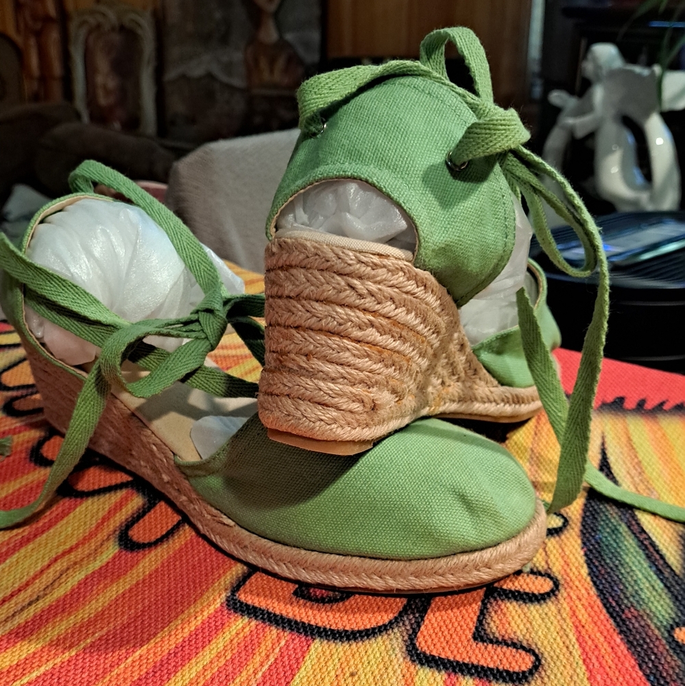 Comfort View Ankle Tie Shoes